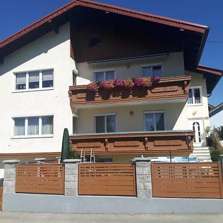 Huettner Апартаменты